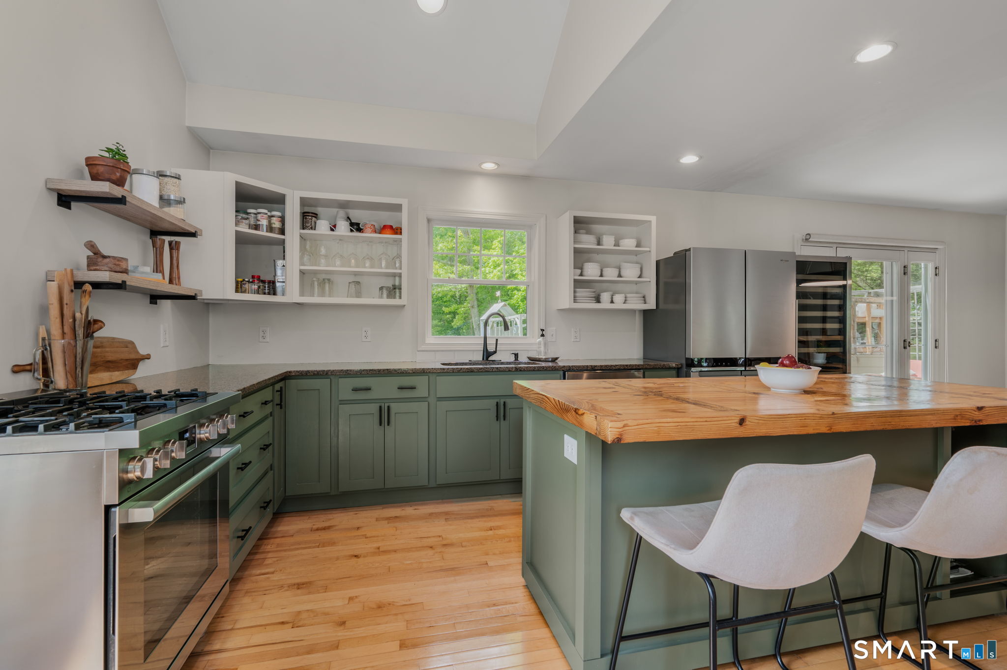 37 Stanton Lane Stonington CT 06379