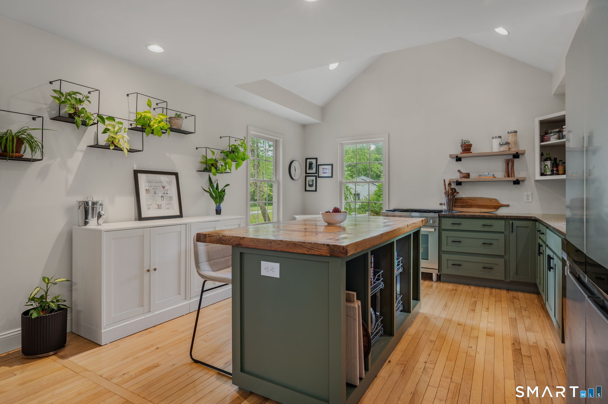 37 Stanton Lane Stonington CT 06379