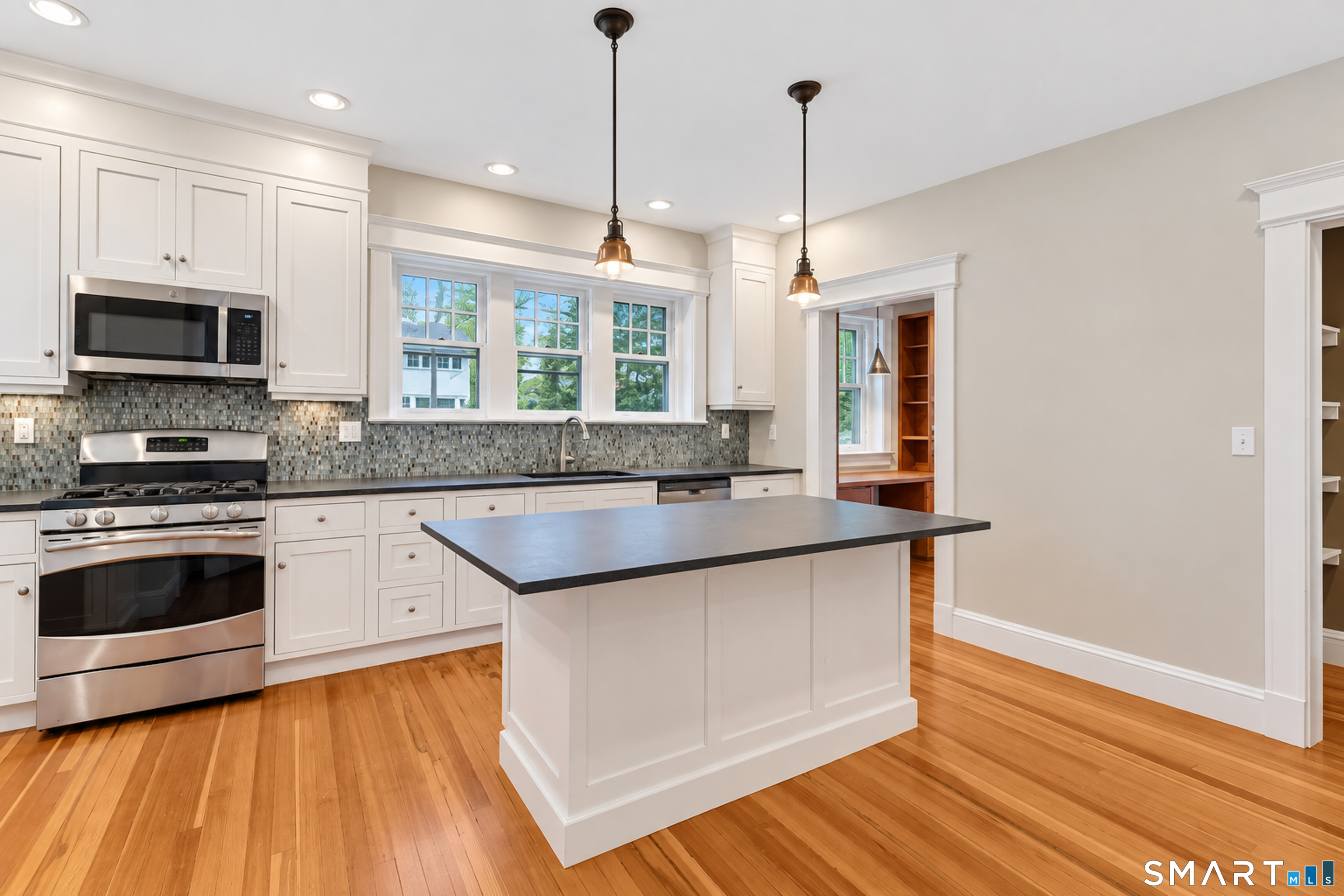 352 Mckinley Avenue New Haven CT 06405