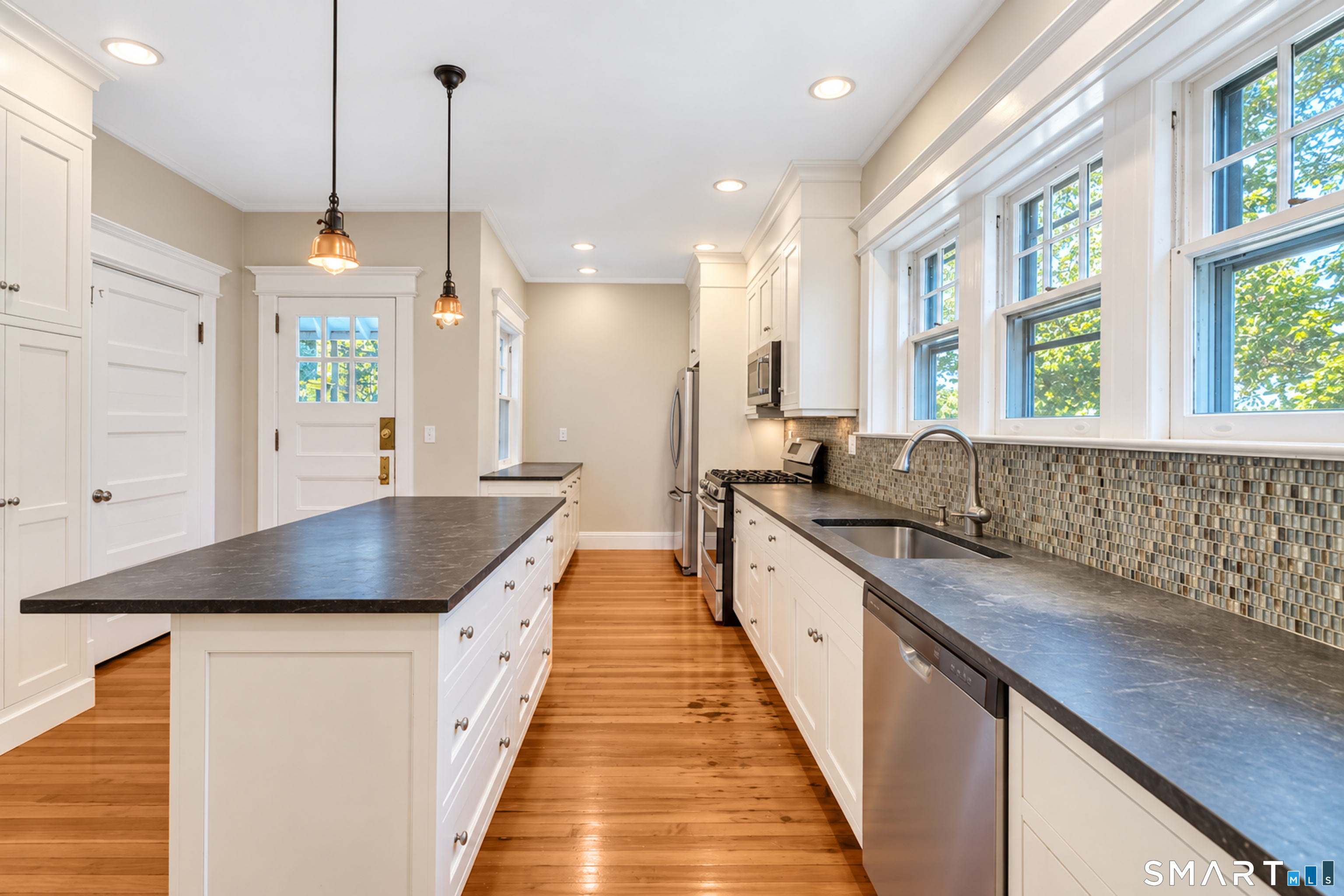 352 Mckinley Avenue New Haven CT 06405