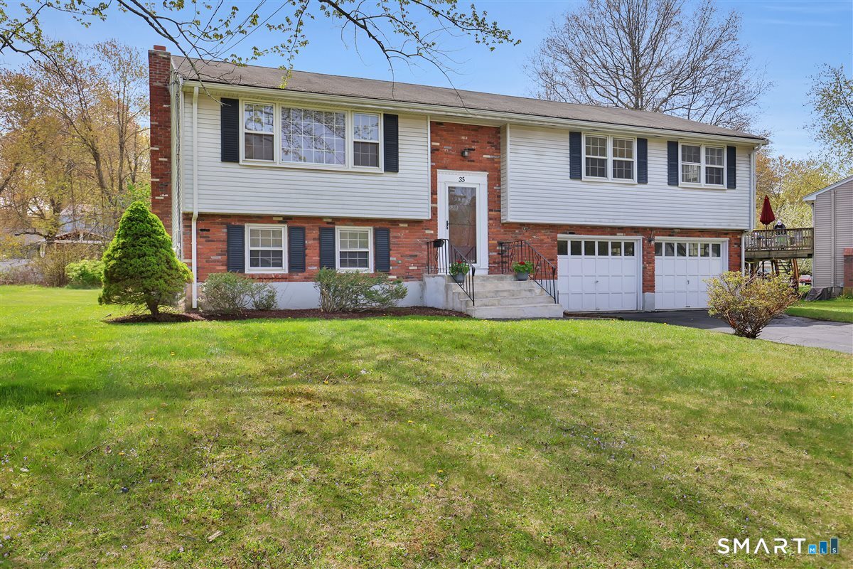 35 Parkwood Drive East Hartford CT 06118