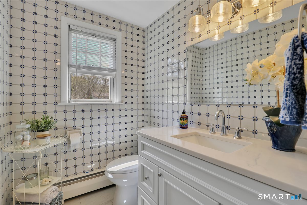 35 Parkwood Drive East Hartford CT 06118