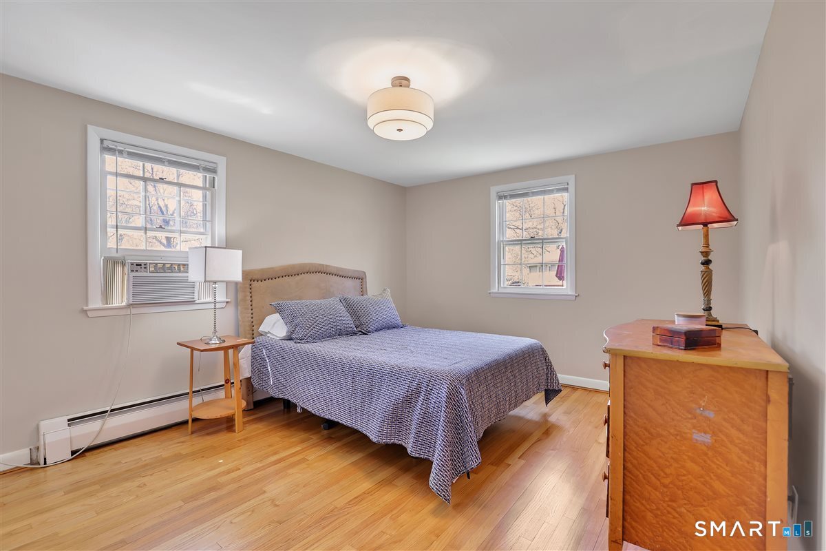 35 Parkwood Drive East Hartford CT 06118