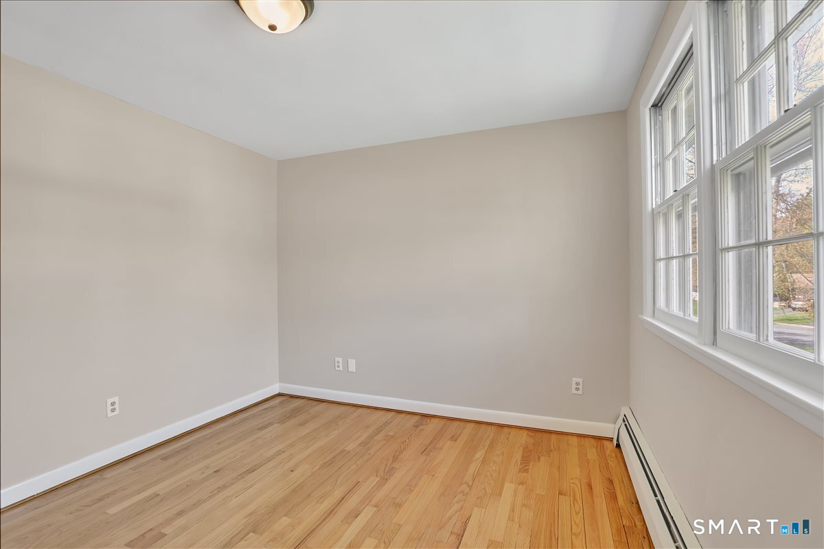 35 Parkwood Drive East Hartford CT 06118