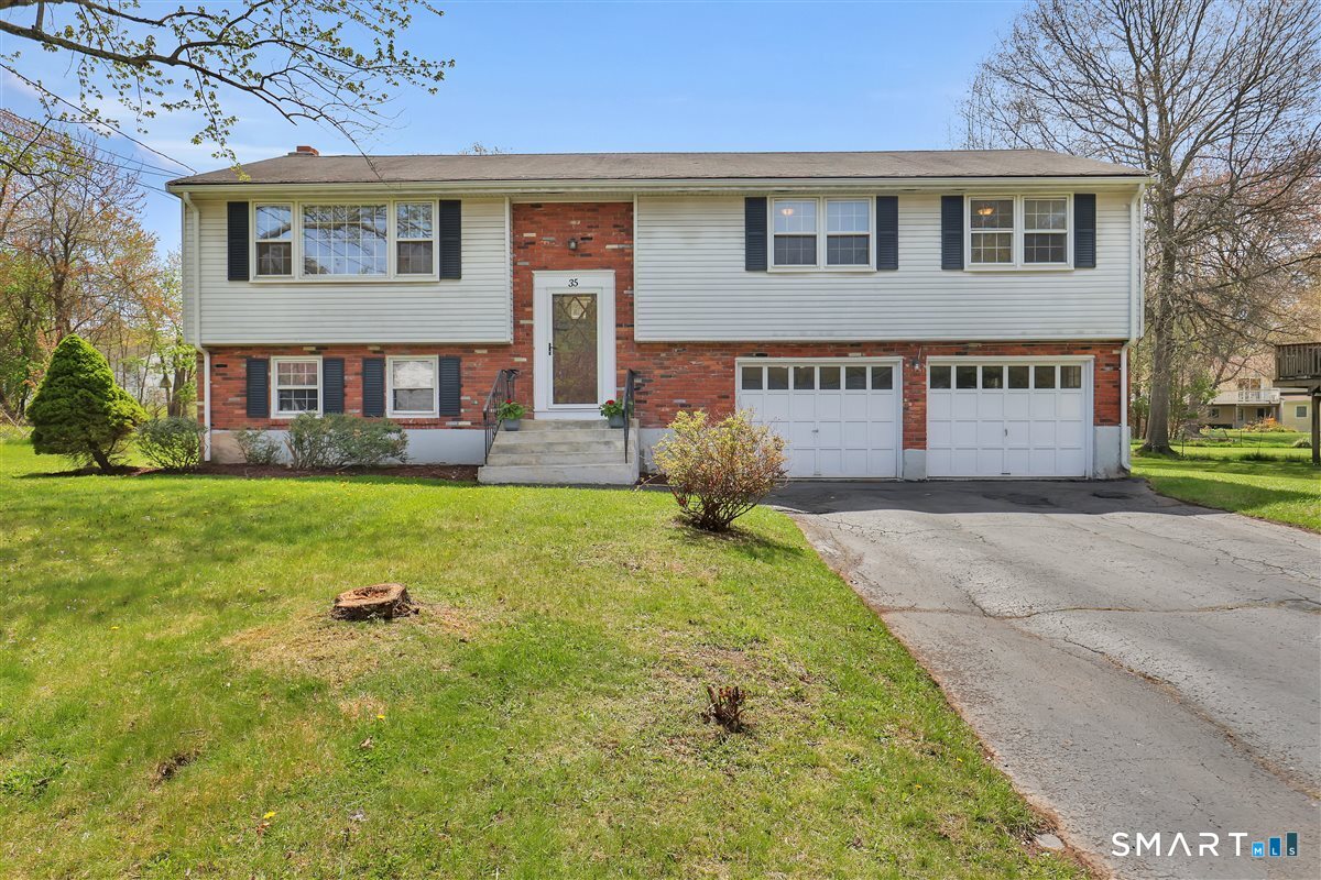 35 Parkwood Drive East Hartford CT 06118
