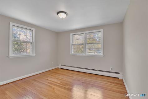 35 Parkwood Drive East Hartford CT 06118