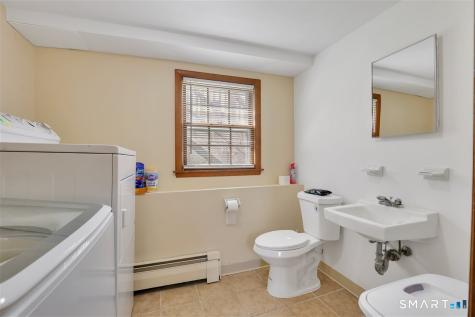 35 Parkwood Drive East Hartford CT 06118