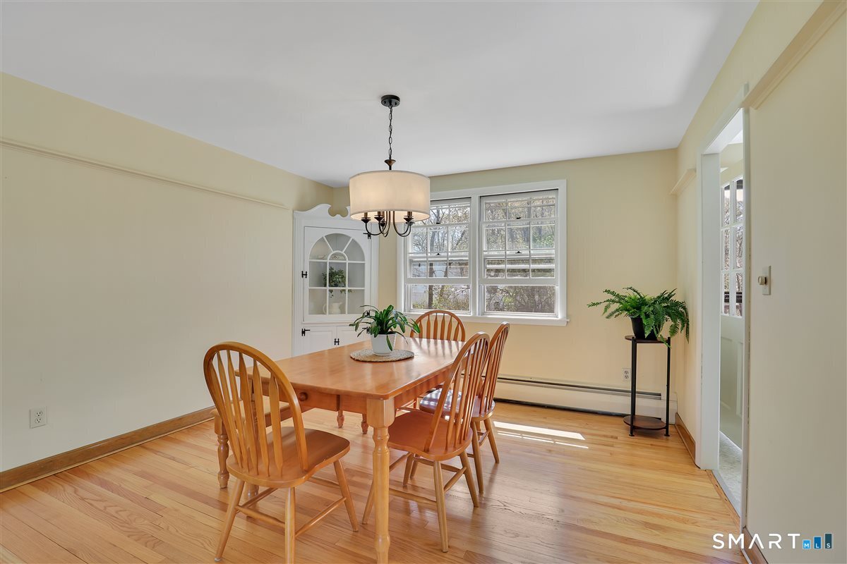 35 Parkwood Drive East Hartford CT 06118