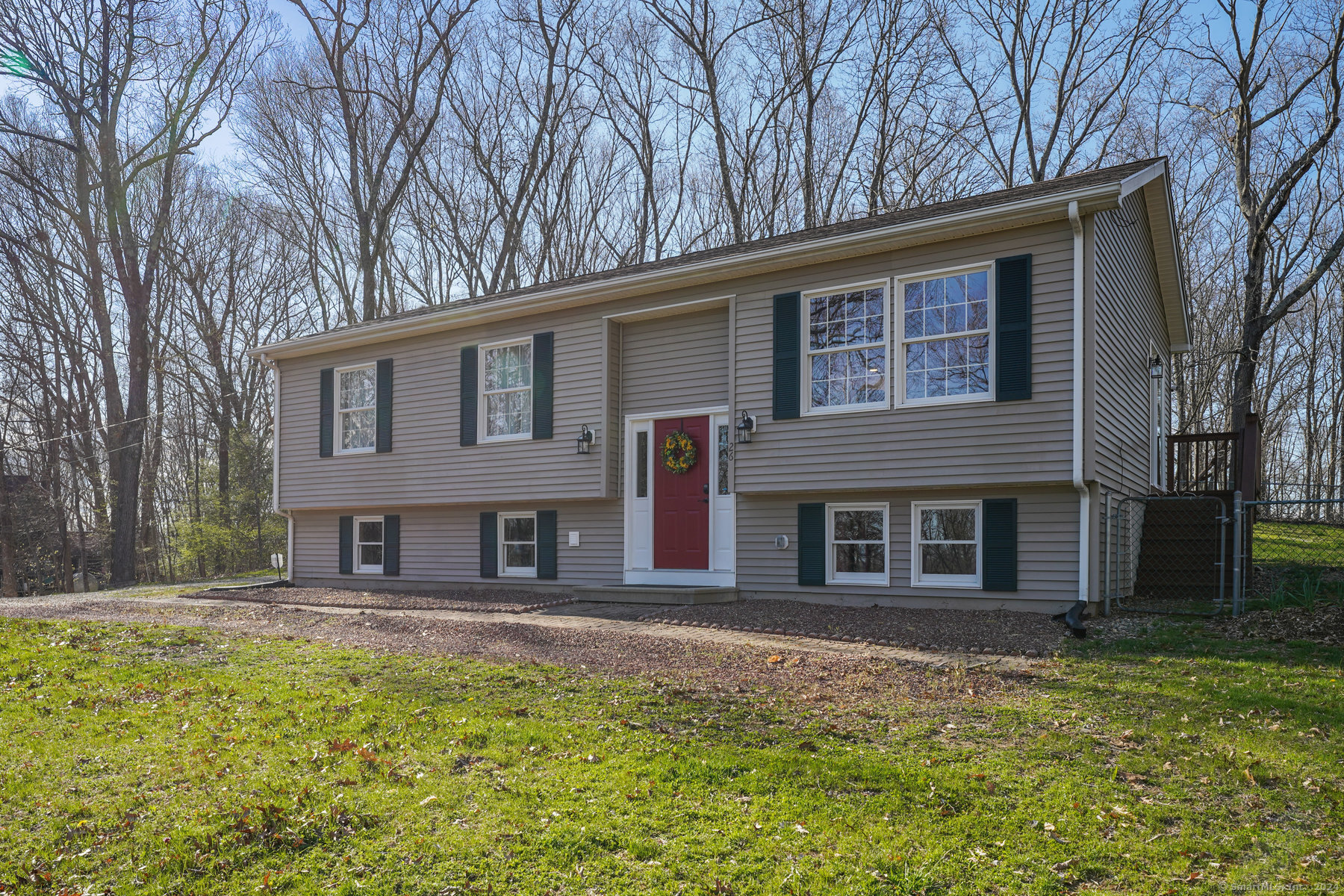26 Dover Trail Coventry CT 06238
