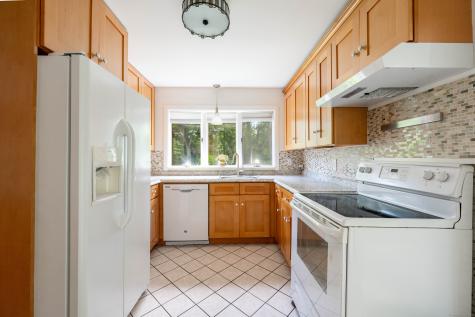 25 Old Middle Road Brookfield CT 06804