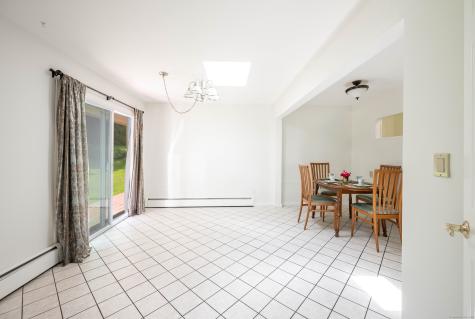 25 Old Middle Road Brookfield CT 06804