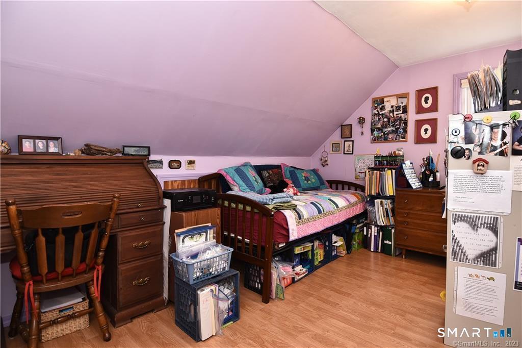 32 Barton Circle North Haven CT 06473