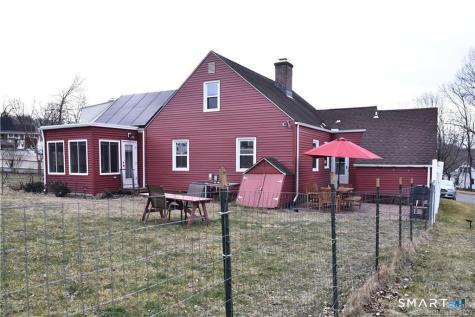 32 Barton Circle North Haven CT 06473