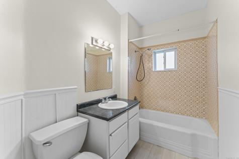 18 Glover Avenue Newtown CT 06470