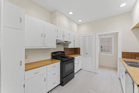 18 Glover Avenue Newtown CT 06470