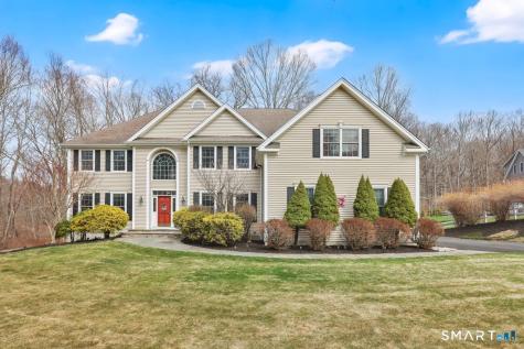 1 Bramble Trail Newtown CT 06470
