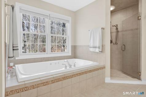 1 Bramble Trail Newtown CT 06470
