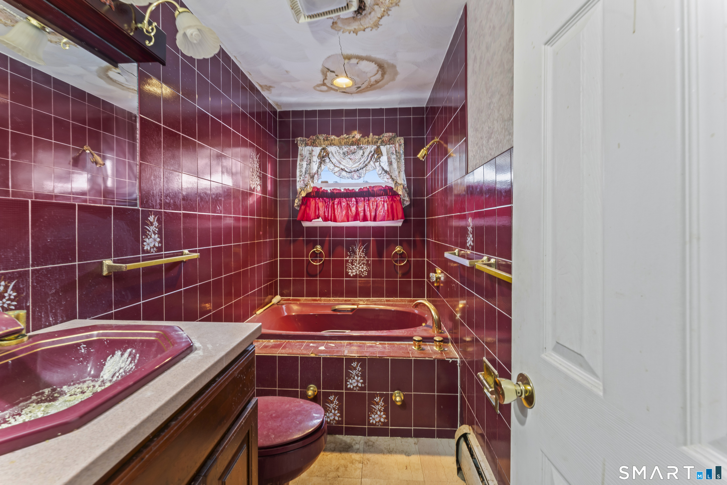 32 Brentwood Drive Bloomfield CT 06002