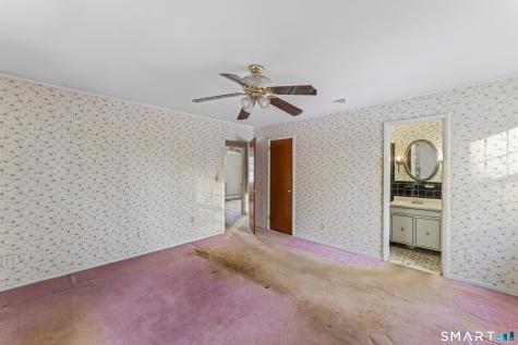 32 Brentwood Drive Bloomfield CT 06002