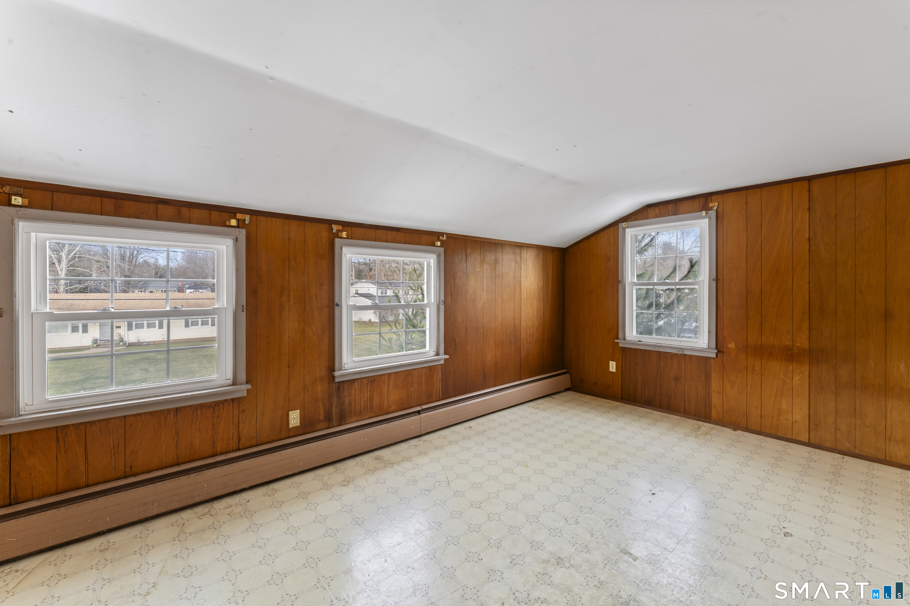 32 Brentwood Drive Bloomfield CT 06002