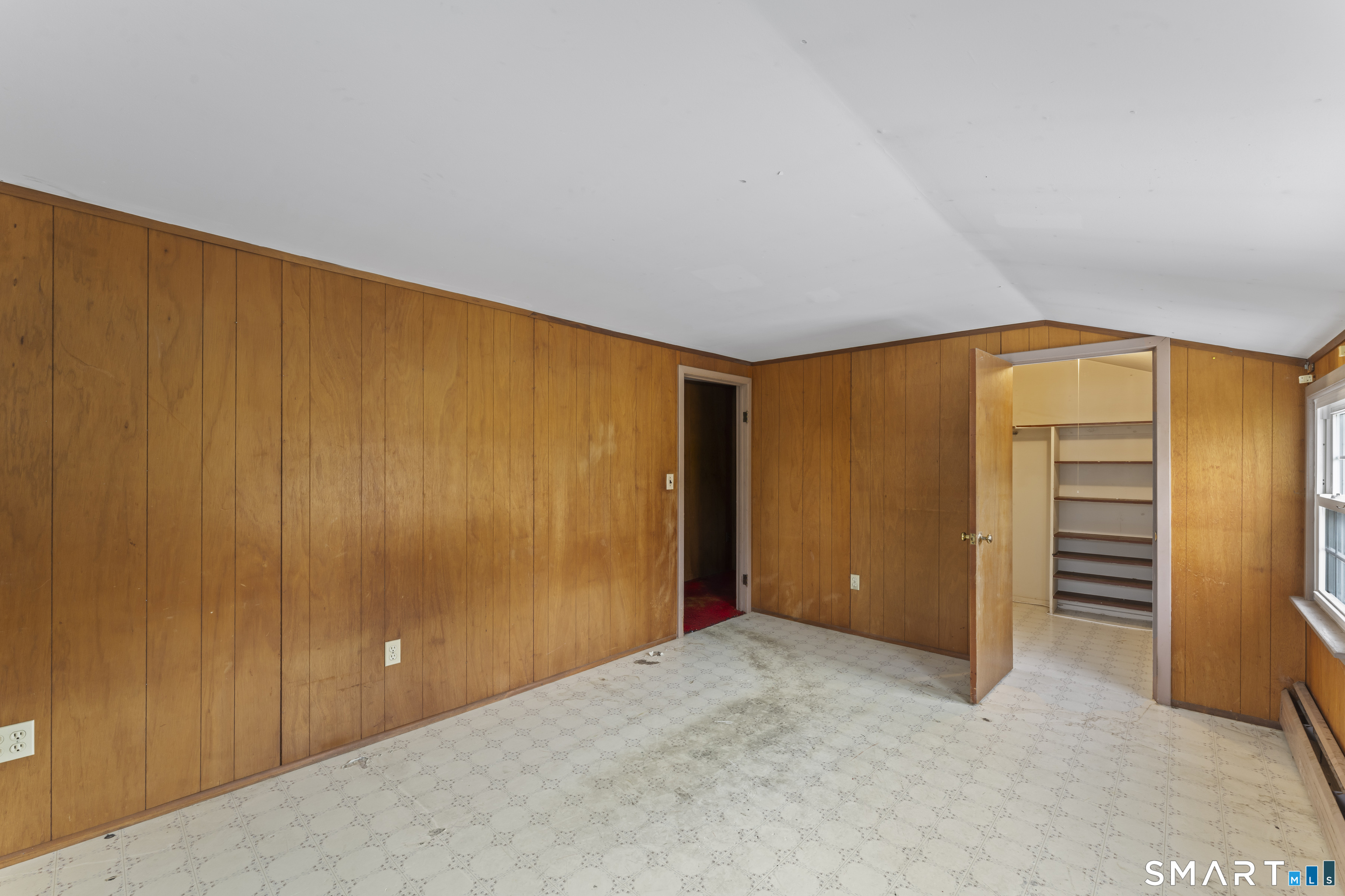 32 Brentwood Drive Bloomfield CT 06002