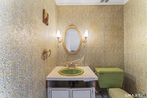 32 Brentwood Drive Bloomfield CT 06002