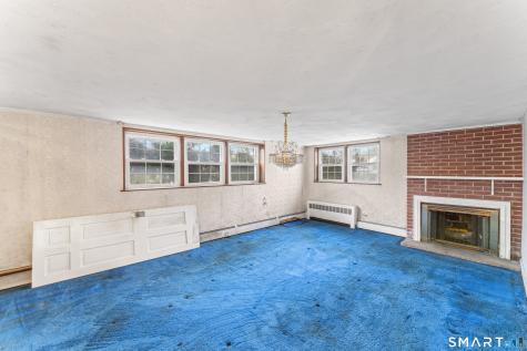 32 Brentwood Drive Bloomfield CT 06002