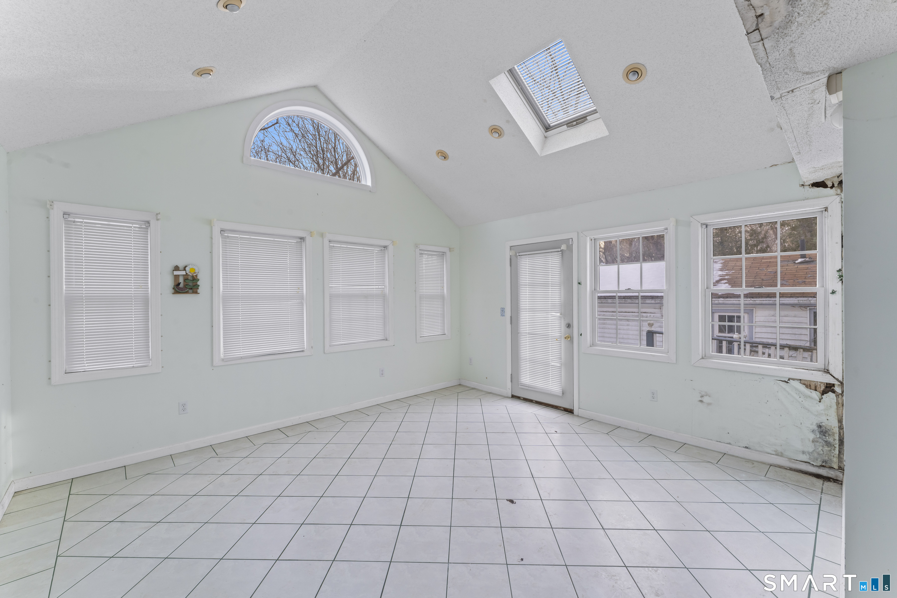 32 Brentwood Drive Bloomfield CT 06002