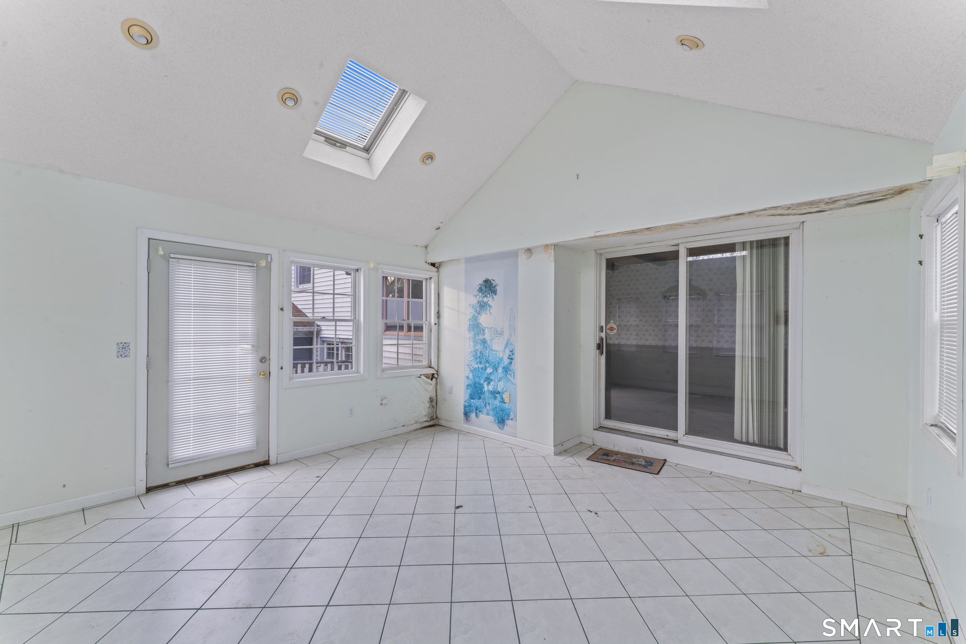 32 Brentwood Drive Bloomfield CT 06002