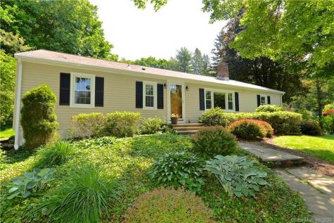 10 Cherry Lane Brookfield CT 06804