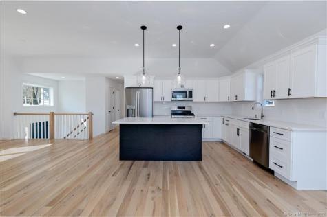 47 Meadowbrook Road Danbury CT 06811