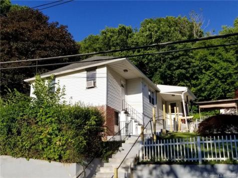 284 North Walnut Street Waterbury CT 06704