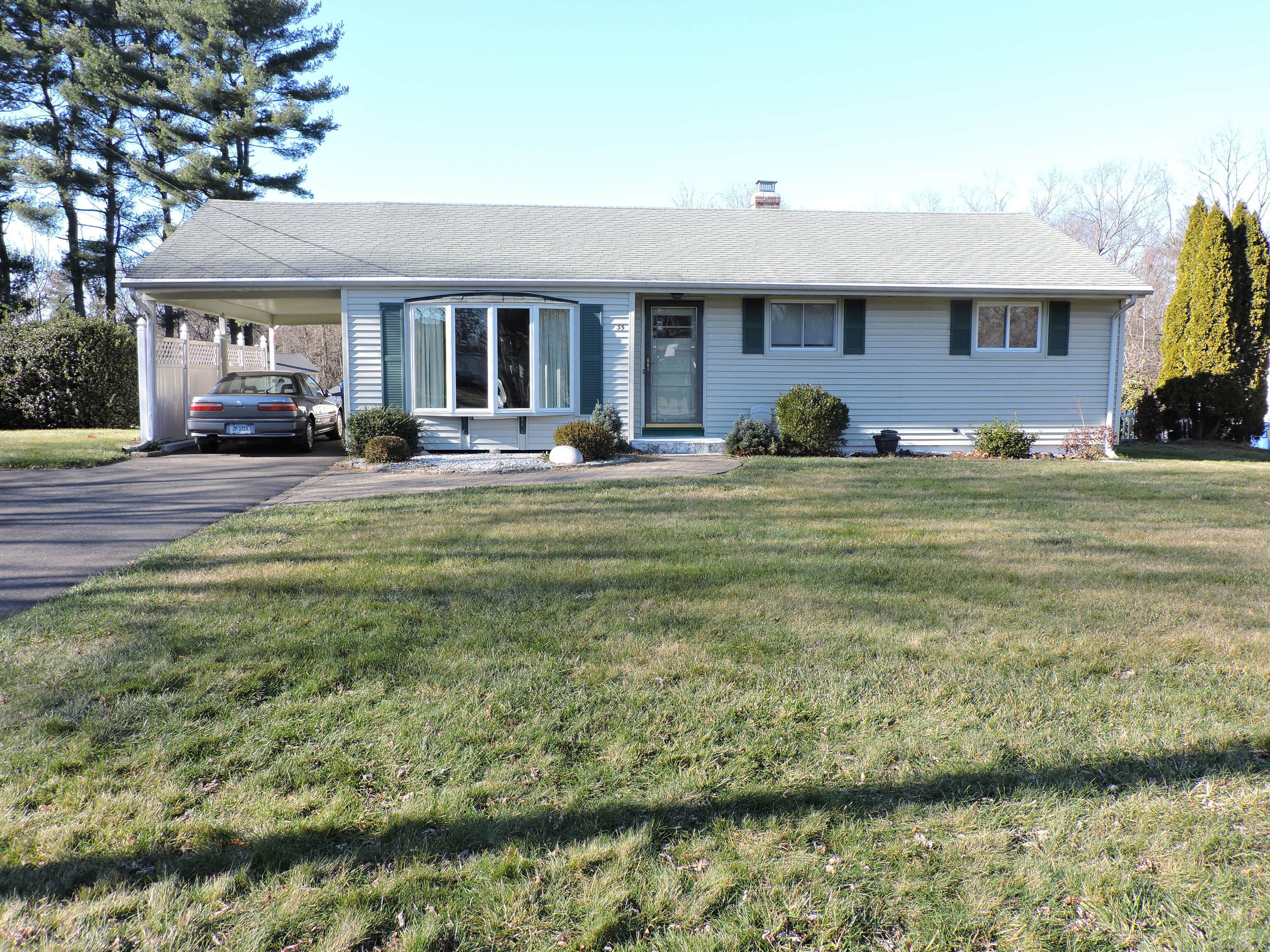 35 Dower Road South Windsor CT 06074