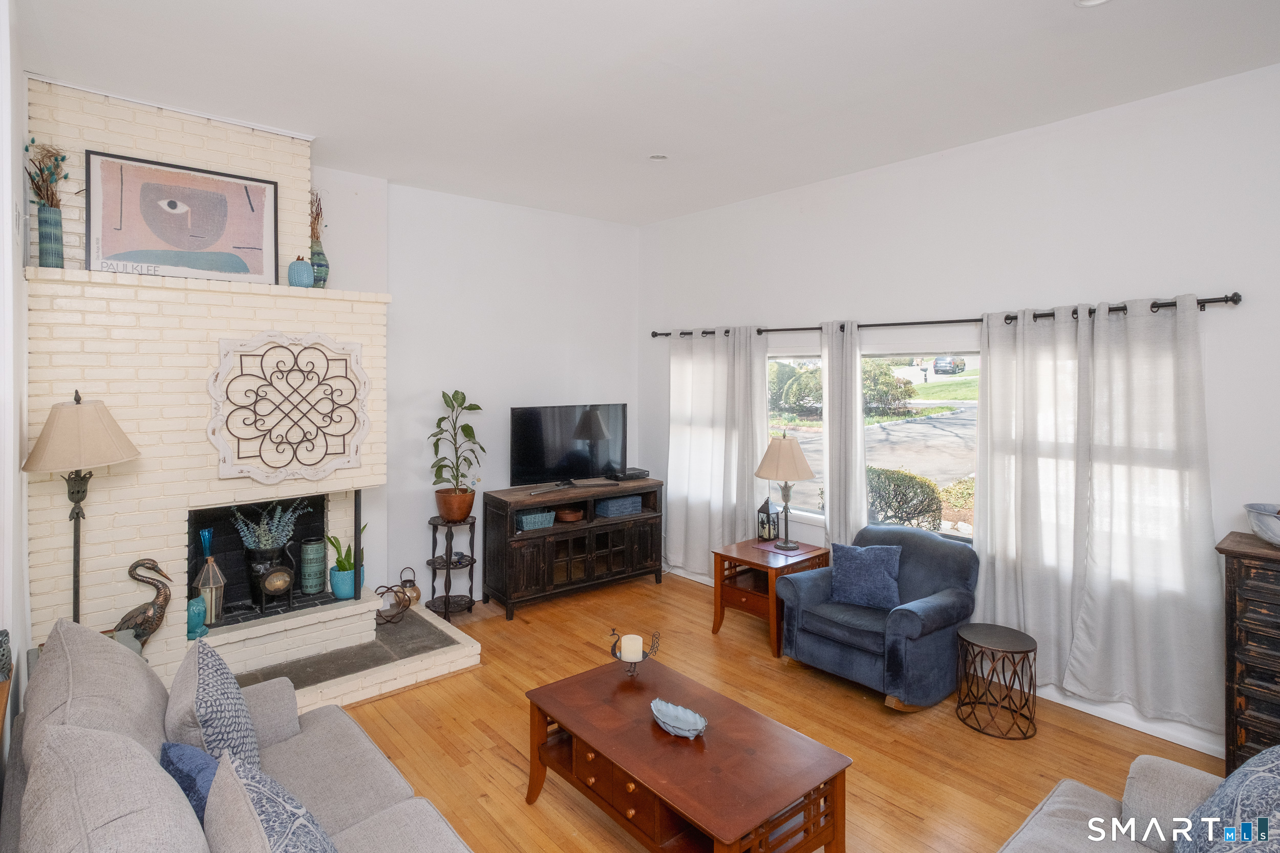 56 Lakeview Drive Stamford CT 06905