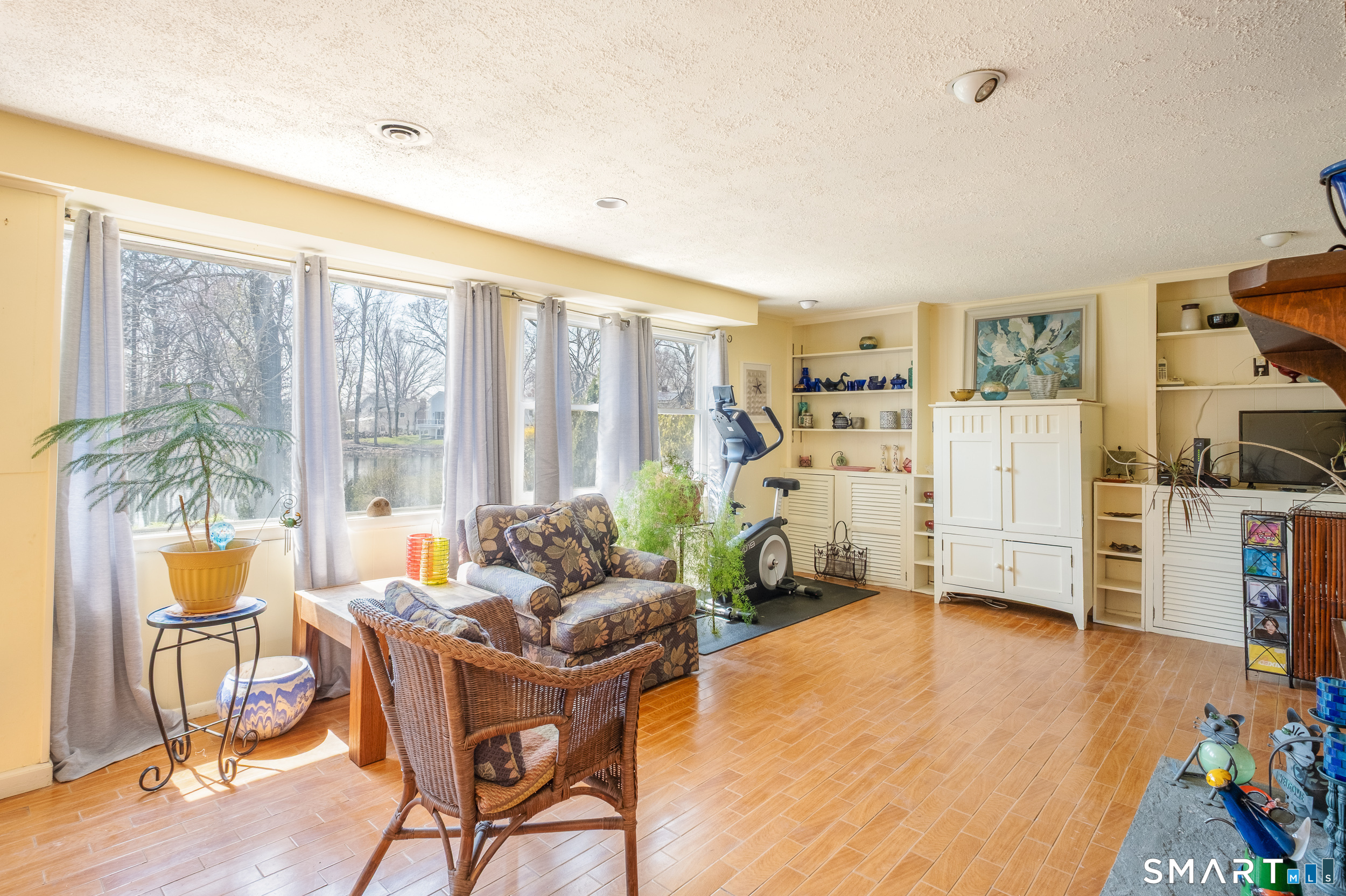 56 Lakeview Drive Stamford CT 06905