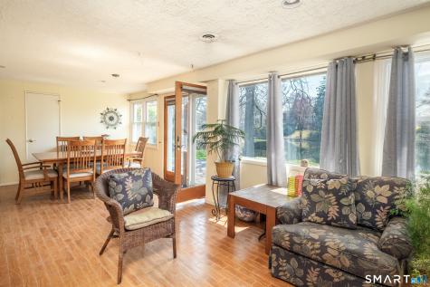 56 Lakeview Drive Stamford CT 06905