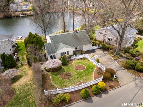 56 Lakeview Drive Stamford CT 06905
