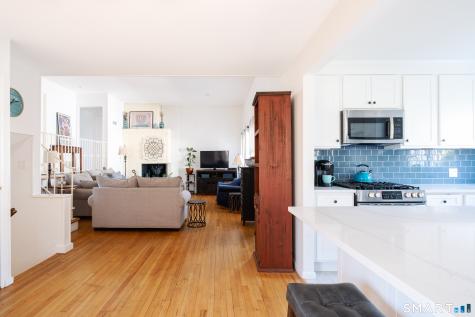 56 Lakeview Drive Stamford CT 06905