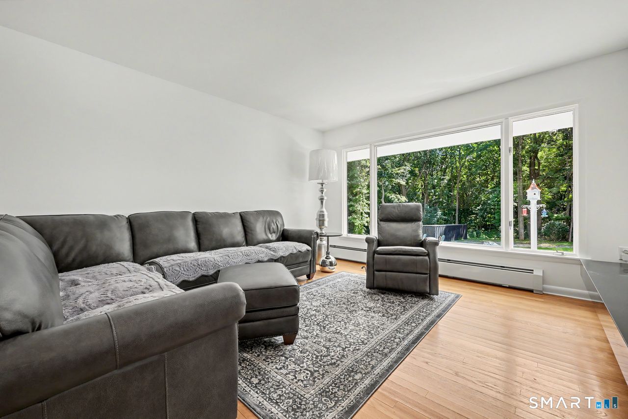 48 Mulberry Road Woodbridge CT 06525
