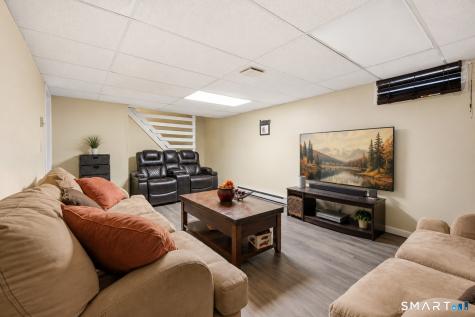 214 Beth Lane Waterbury CT 06705