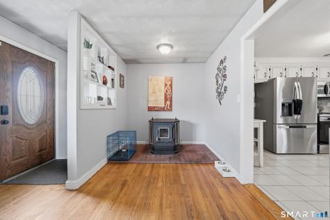 214 Beth Lane Waterbury CT 06705