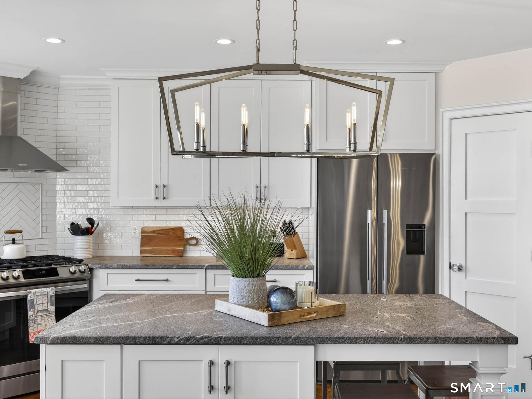 382 Maple Avenue Old Saybrook CT 06475
