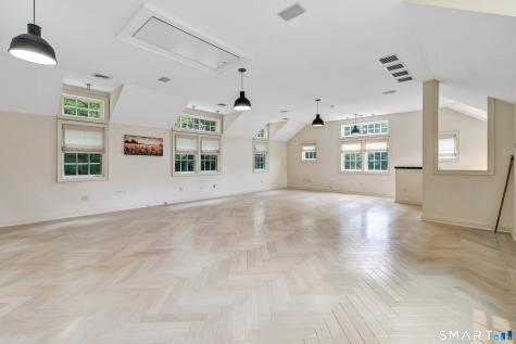 215 Cross Ridge Road New Canaan CT 06840