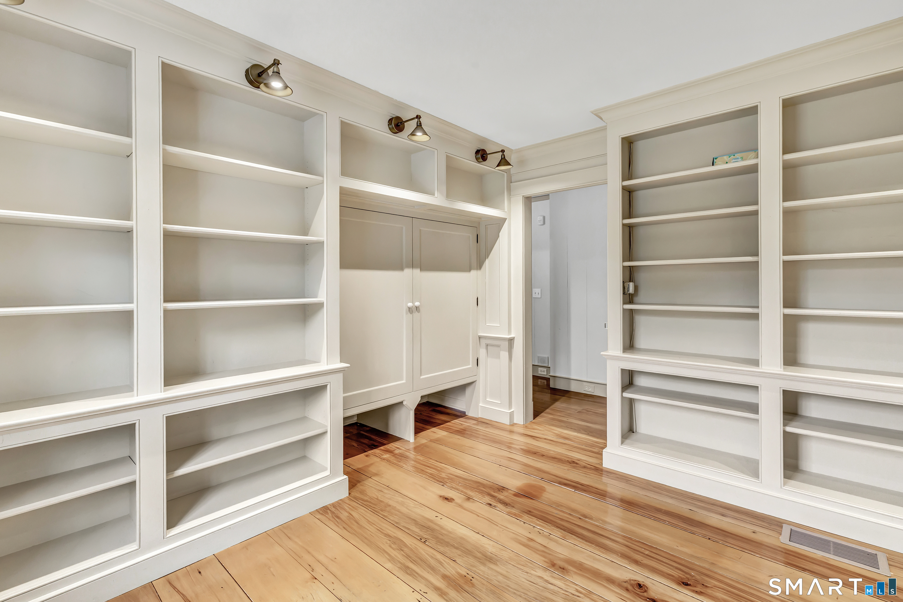 215 Cross Ridge Road New Canaan CT 06840