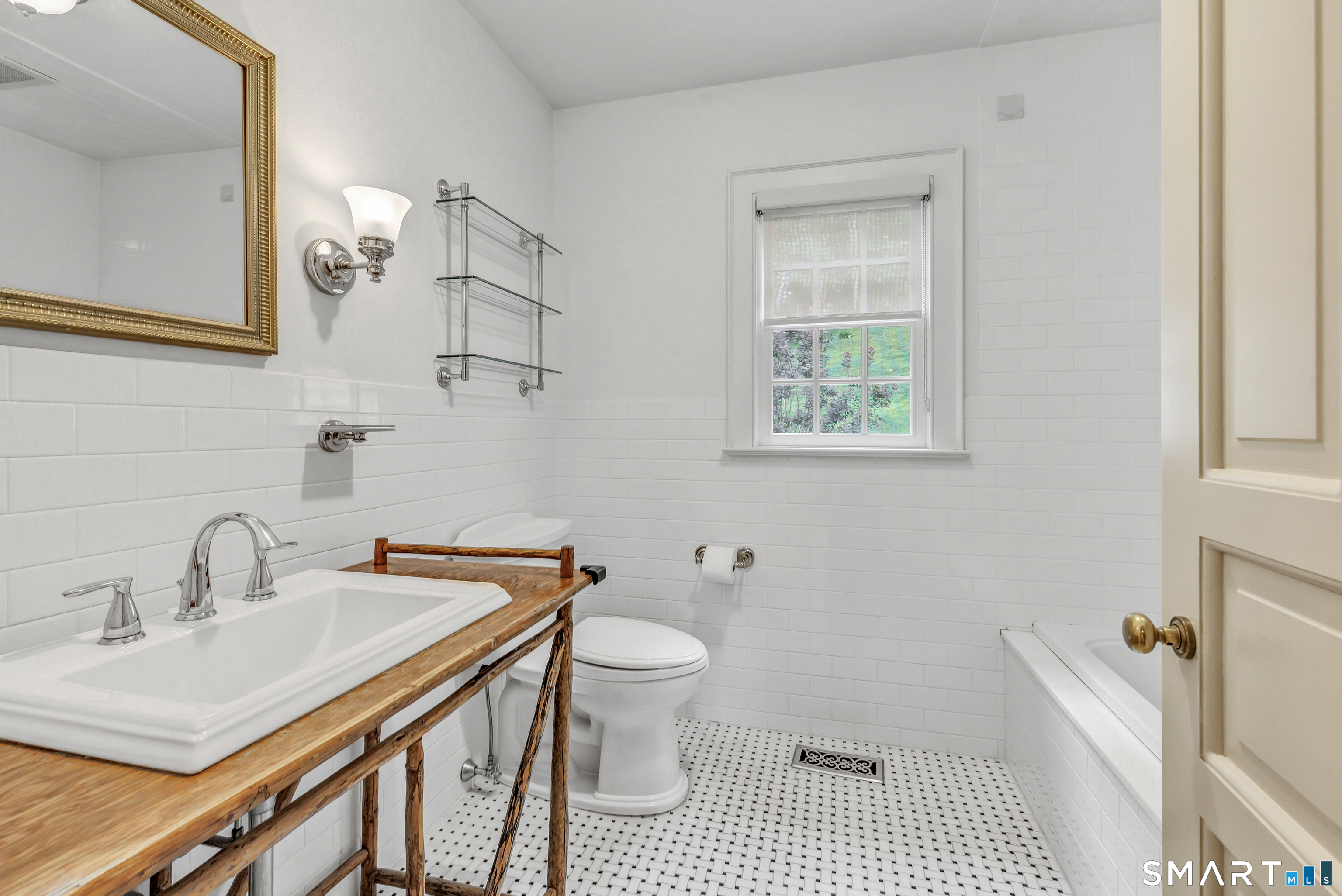 215 Cross Ridge Road New Canaan CT 06840