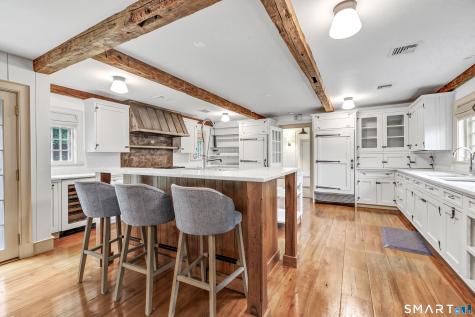 215 Cross Ridge Road New Canaan CT 06840