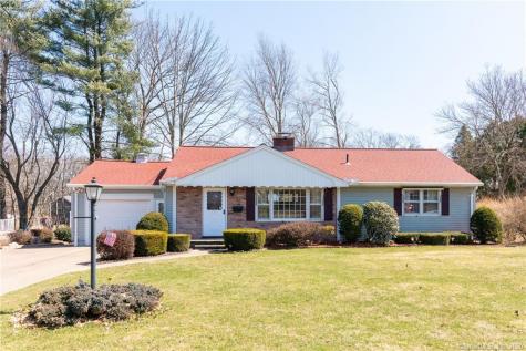 32 Butternut Ridge Road Waterbury CT 06706