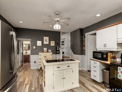 325 South Main Street Wallingford CT 06492
