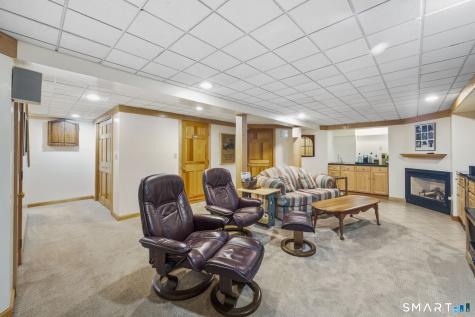 21 Watson Drive Simsbury CT 06092