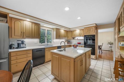 21 Watson Drive Simsbury CT 06092